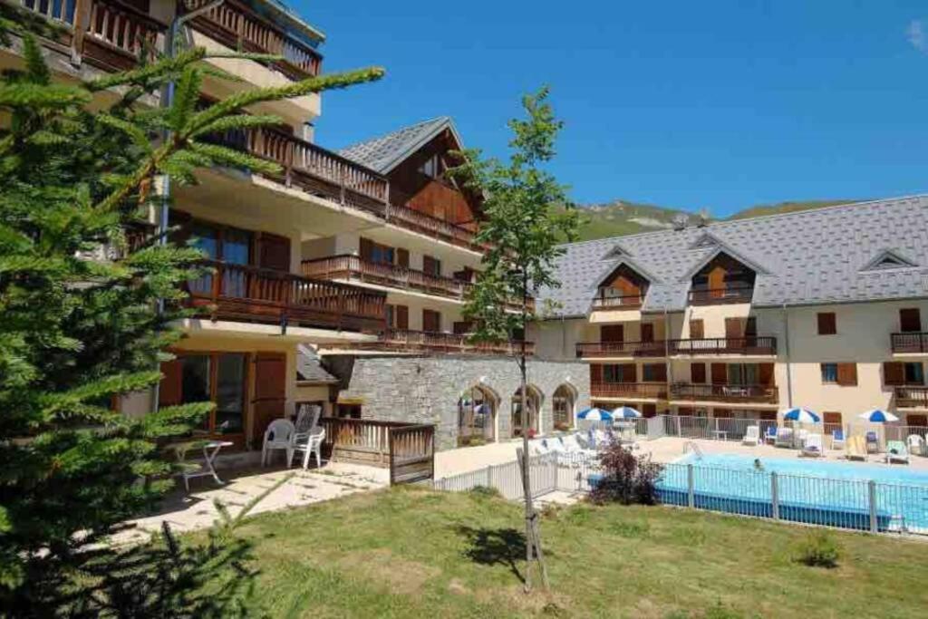 Logement 4/6 Personnes A La Montagne Avec Piscine Apartment Saint-Sorlin-d'Arves ภายนอก รูปภาพ